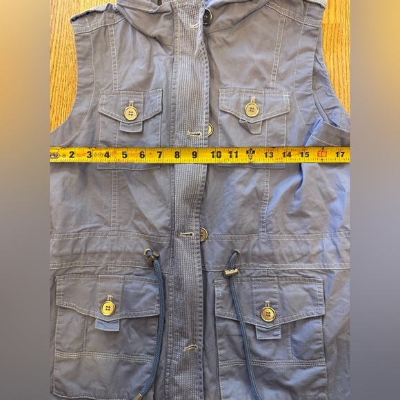 NWT Blue Zip Up Vest With Hood Size Medium - Picture 4 of 7